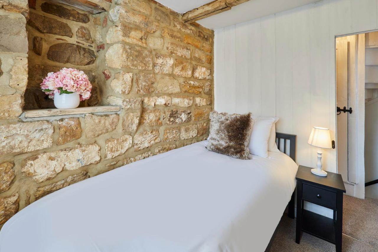 Host & Stay - Cragg Cottage วิทบี ภายนอก รูปภาพ