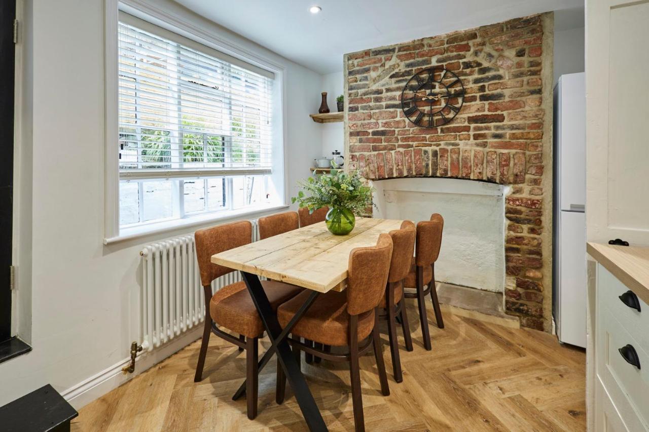 Host & Stay - Cragg Cottage วิทบี ภายนอก รูปภาพ